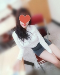 貝伊 163cmFcup26y49kg奶炮女神 極度欲女  口爆技術讓你秒高潮...