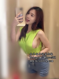 欣兒 165/E/26歲 #臺中 人氣直播主  凹凸辣體美撐洋裝 完美...