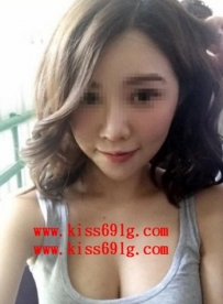 心語  160cm E 32歲 大奶少婦 肌膚白皙水嫩，質感柔軟酥胸 ...