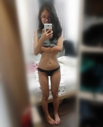 琳琳 158/C/23歲  嬌小 很溫柔的OL女友Fu十足 小騷騷 服務100% ...