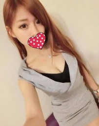 小白 163.46.D杯.23歲外表清秀白皙 女友FU 保養很好   屁股尤...