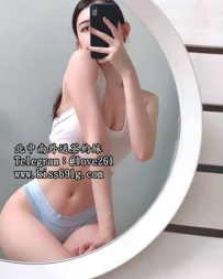 大S 163/C+/26歲 性感騷女 標準身材  艷麗風騷的外表 其實內...