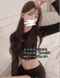 笑笑162/C/23歲 穿上性感平口裝 超惹火 愛健身 馬甲線 超正...