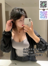 球球 158/E/23歲 #高雄 純欲模樣就很引人犯罪 白皙亮麗 凹凸有緻的身材 床上主動愛愛