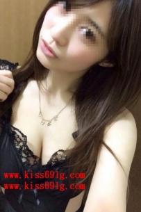 冰兒 163/D/30歲     床上服務主動熱情 性格隨性  口交技術很...