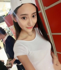 大戰淫水超多漂亮車模 對著鏡子後入邊幹邊自拍叫爸爸內...