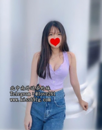 可然 160/D/22歲 擁有馬甲線的正妹女孩 線條很明顯 誘人 胸...