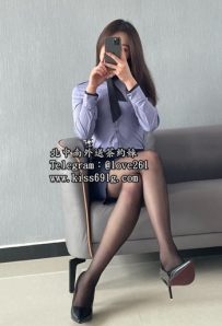 jojo165/C/24歲  賣車業務員 高挑身材 前凸後翹的 生活不易 ...