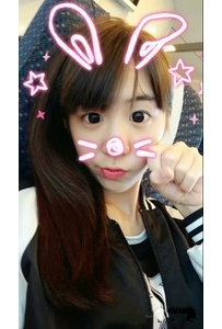 富家公子酒店開房玩弄學院派驕嫩美少女 穿著白絲襪挑逗...