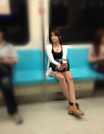 妞妞 158，C杯，45kg，20歲 #擁有纖細小蠻腰可愛的臉蛋   跟...