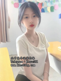 愛莎 158/C/20歲 骨感小只馬學生妹  臉蛋清純可愛 床上乖巧 ...