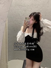瑤晨 163/C/23歲 #高雄 外型甜美 年輕   身材好 還有一點呆萌  也很性感 修長美腿