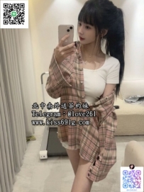 凡凡 160/D/20歲 #臺中 外型清純帶點可愛 私下超騷帶點欲求不滿！ 快來約她一起研習功