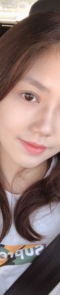 比基尼正妹 Cindy Huang 擋不住飽滿的雙峰