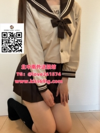 芽芽｜大一生 📚 158cm｜Bcup｜19歲 地區：雙北 圓臉、小隻馬 瘦瘦的 笑起來很甜 很乖