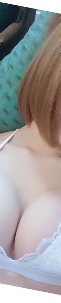 學生妹乳量驚人 芷涵 不知道這乳量怎麼用拿來夾東西好了...