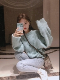 欣怡 160.43.C+.20y  學生妹 擁有白皙柔軟的胸部特別想 讓人...