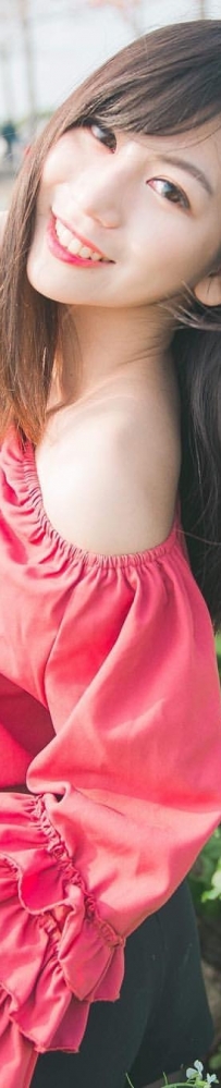 短髮甜心空姐 Wendy 一雙無辜大眼 藏著傲人雪乳呼之欲出