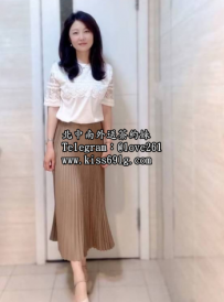 娜娜165/C/32歲 #氣質國語老師 很好相處 大膽風騷 床上激情...