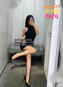 依凡168/D/28歲 #空姐兼職 擁有豐滿身材   床上淫蕩帶騷  愛...